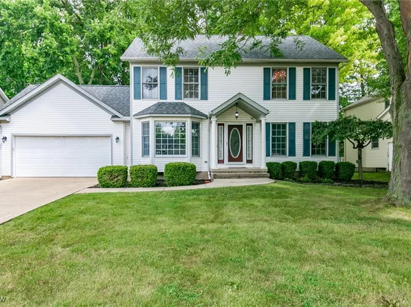 38355 Westminster Ln, Willoughby, OH 44094