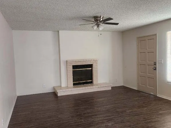 6013 Fairfax Rd APT A, Bakersfield, CA 93306