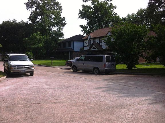 2nd image of 19307 Spoonwood Ct