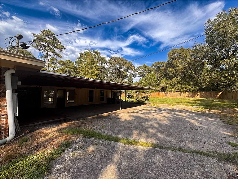 15331 Lake Lamond Rd — Photo 29