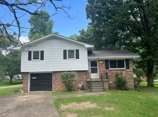 448 Isbill Rd, Chattanooga, TN 37419