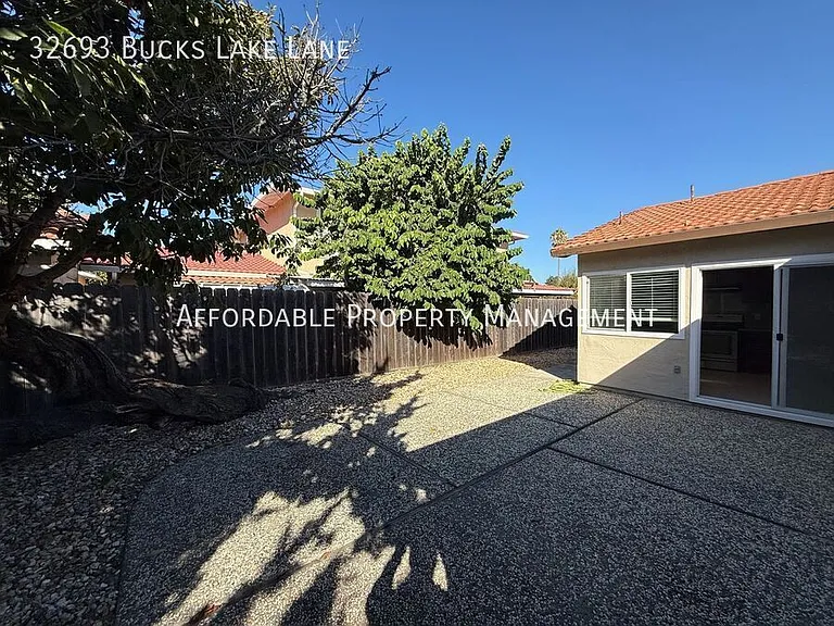 32693 Bucks Lake Ln — Photo 22