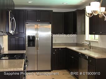 3rd image of 4844 Coldwater Canyon Ave