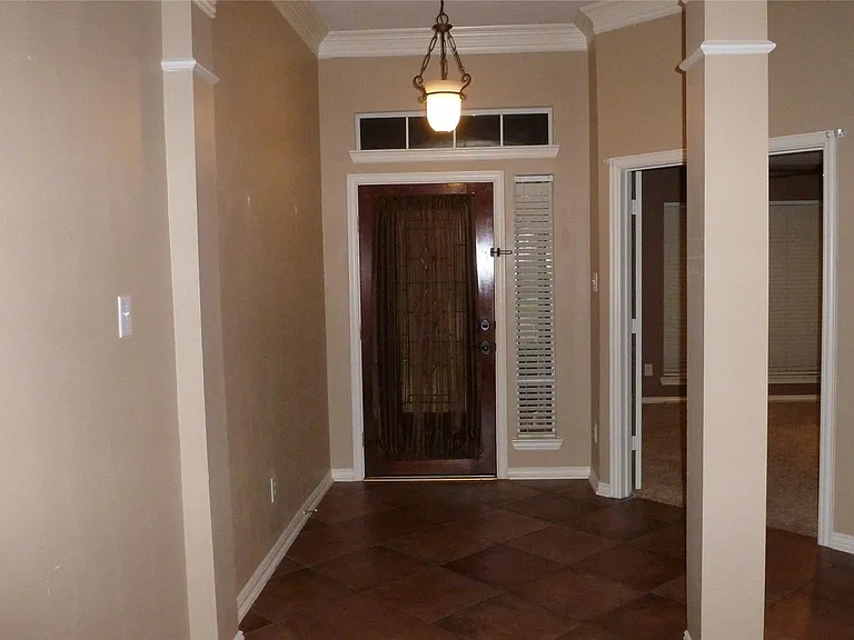 4823 Cypress Spring Dr — Photo 4