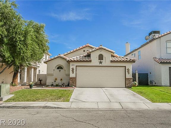 3rd image of 3873 Saint Luke Ct