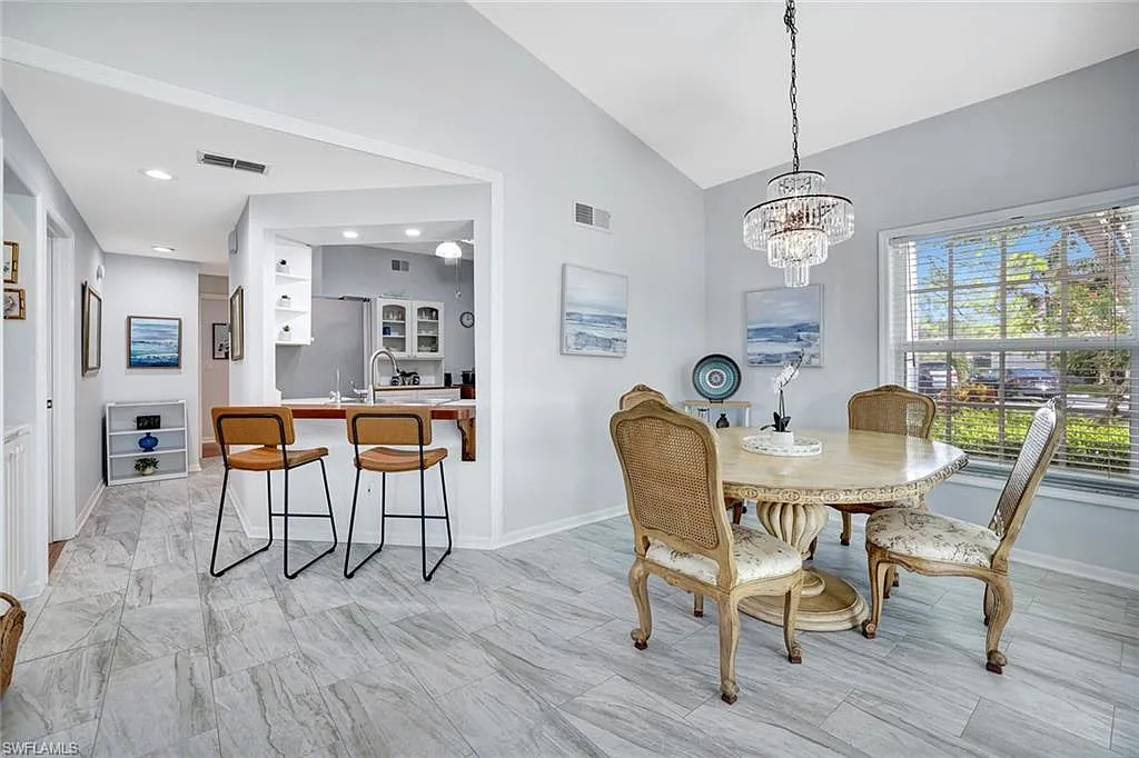 2 bed, 2.0 bath, 1316 sqft, $3,800 — Photo 3