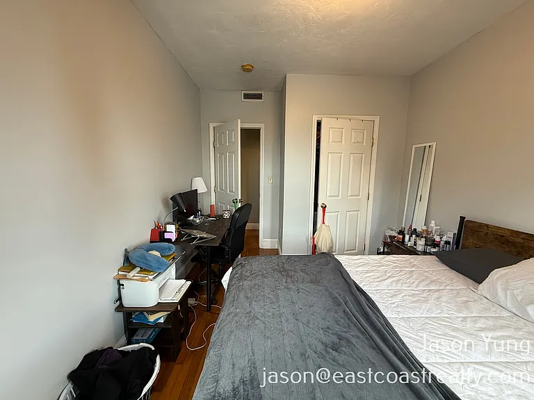 17 Highgate St #10 — Photo 8