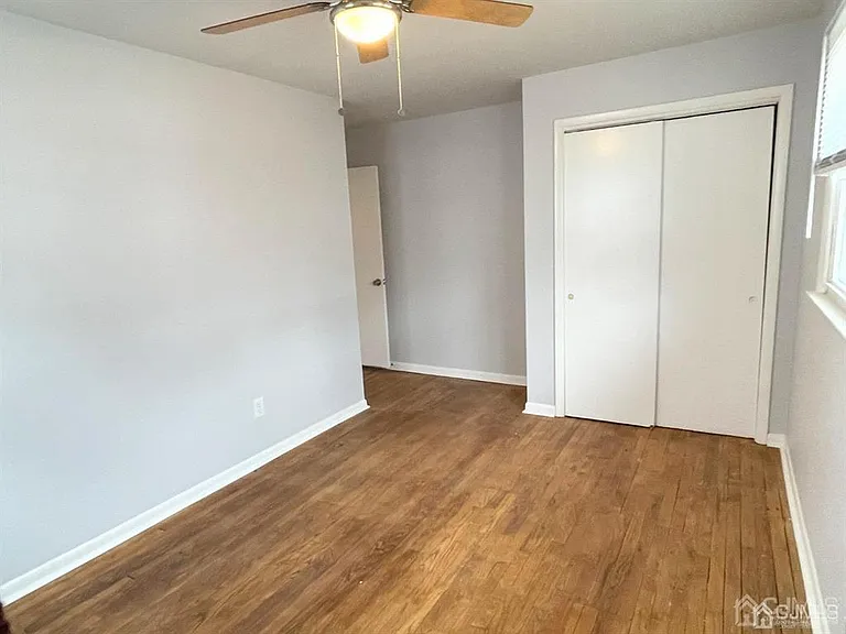34 Cedar Ave — Photo 12