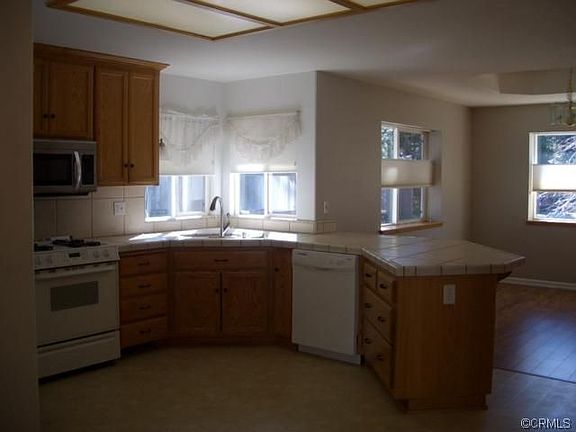 5th image of 14392 Sinclair Cir