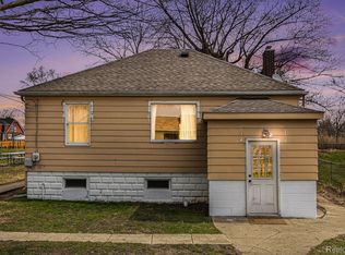 35611 Leland St, Brownstown, MI 48173