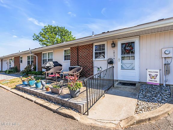 3rd image of 1013B Aberdeen Drive