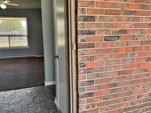 4th image of 5106 NW Cherry Ave