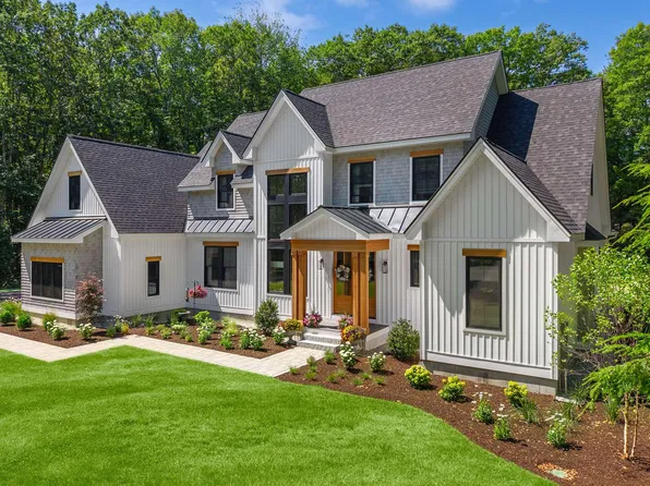 12 Silverbrook Drive, Old Orchard Beach, ME 04064