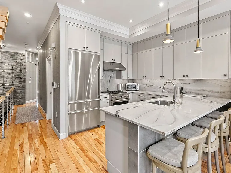1224 R St NW #2 — Photo 6