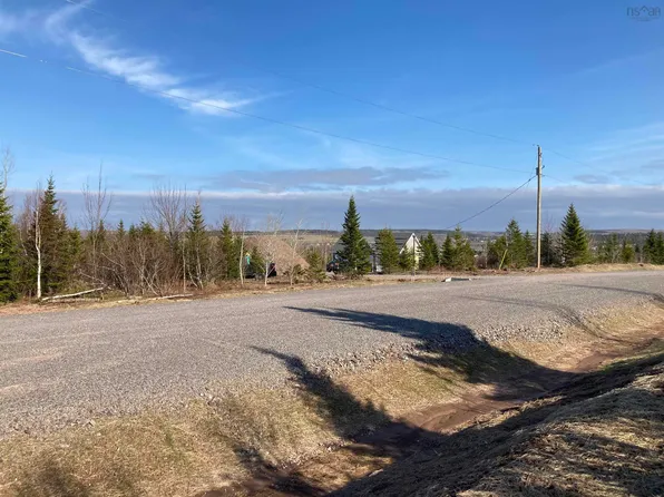 21 Mary Cecelia Rdg #8, Saint Andrews, NS B0H 1P0