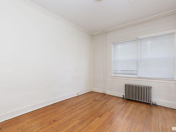 2nd image of 709-11-13-15 42nd St #8