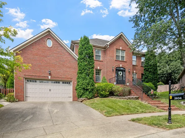 2404 Sungale Pl, Lexington, KY 40513