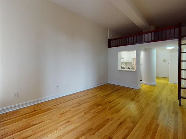 1 Astor Place image 3 of 8