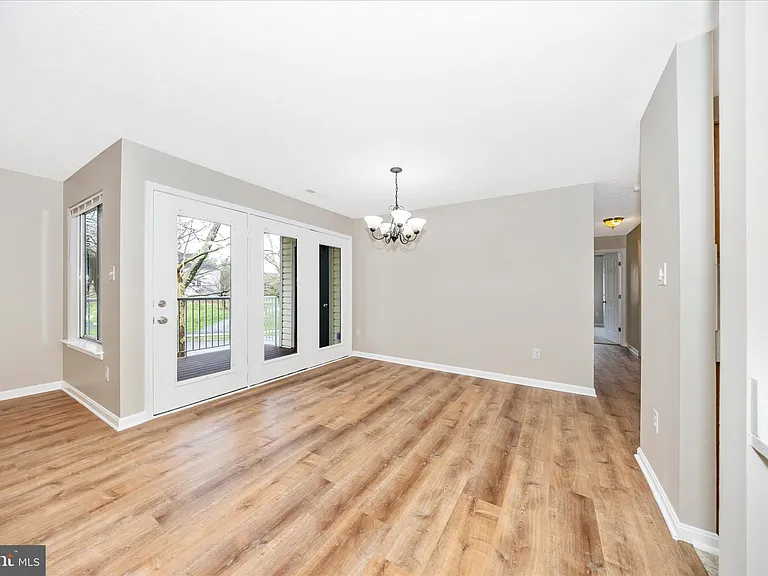 2112 Whitehall Rd #1C — Photo 11