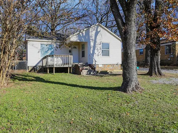 1701 Parkway Dr, North Little Rock, AR 72118