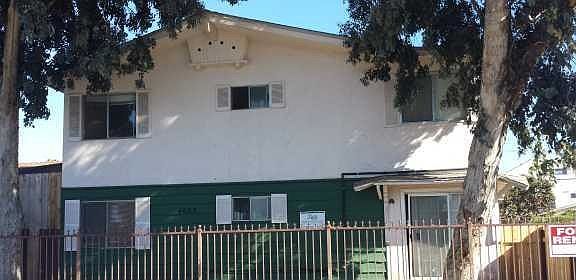 4th image of 4627 33rd St APT 4