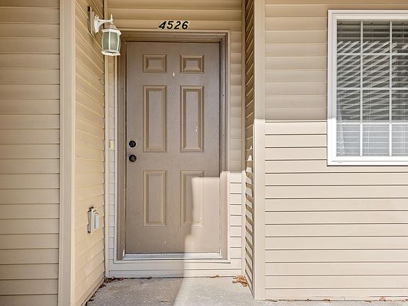 3rd image of 4526 N Thornhill Dr #206D