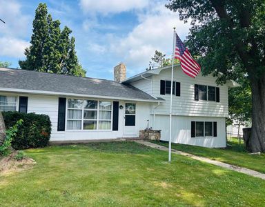1616 Michigan Ave, Savanna, IL, 61074