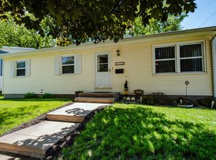 3325 Franbrook Ter NW, Cedar Rapids, IA 52405