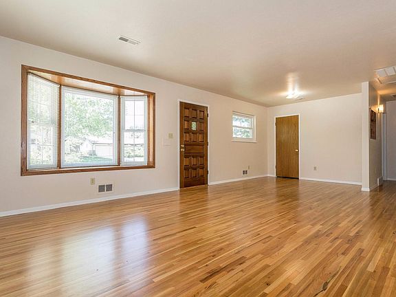 Newer Vinyl Windows on Main