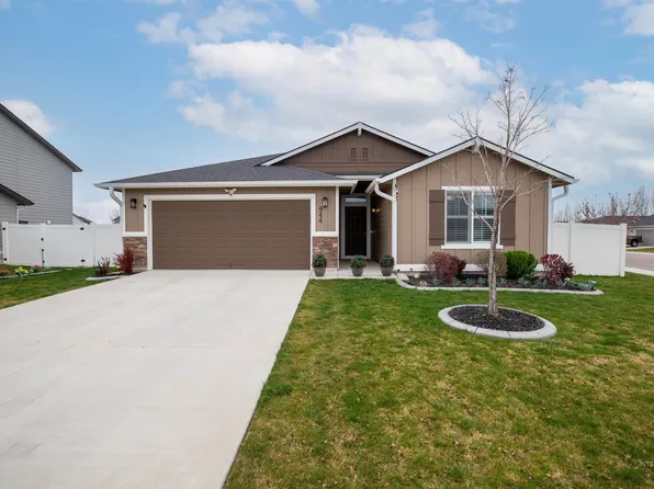 944 S Rangipo Ave, Kuna, ID 83634