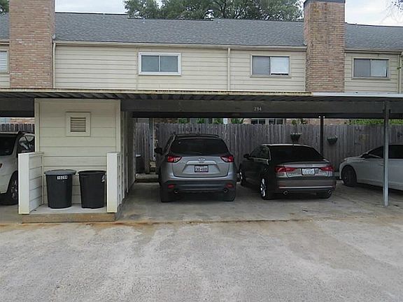 4th image of 10294 Briar Forest Dr #26