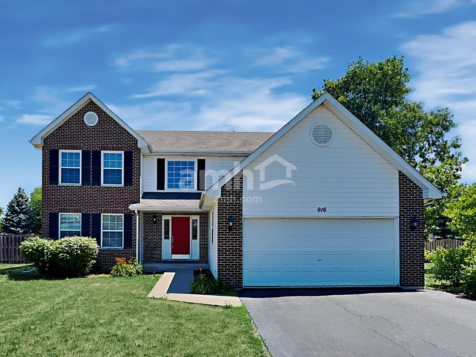 4 bed, 2.5 bath, 2552 sqft, $3,535 — Photo 1