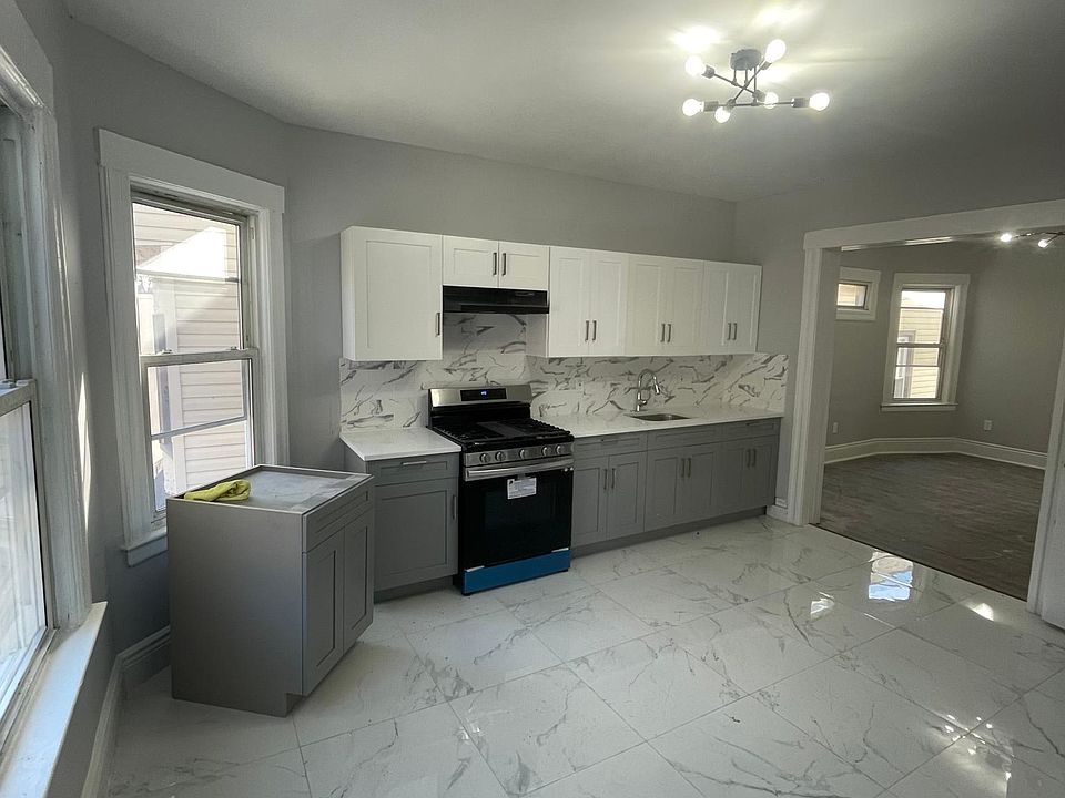 1st image of 238 N 18th St #1