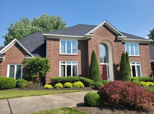 8208 Westover Dr, Prospect, KY 40059