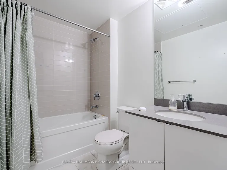 49 E Liberty St #1108 — Photo 12