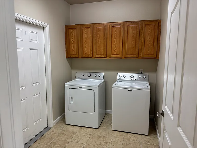 2506 Van Buren Ave — Photo 5