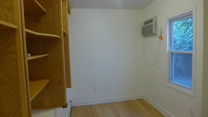 Rented by Garfield Realty  | media 16