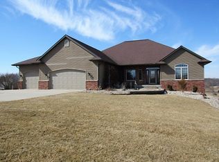 13301 212th Ave, Anamosa, IA 52205