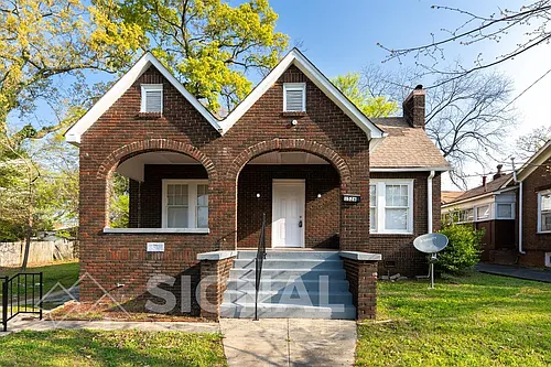 1526 42nd St Photo 1