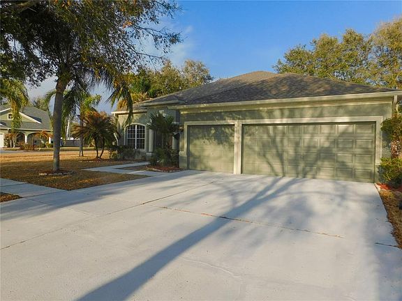 3rd image of 12902 Cattail Shore Ln