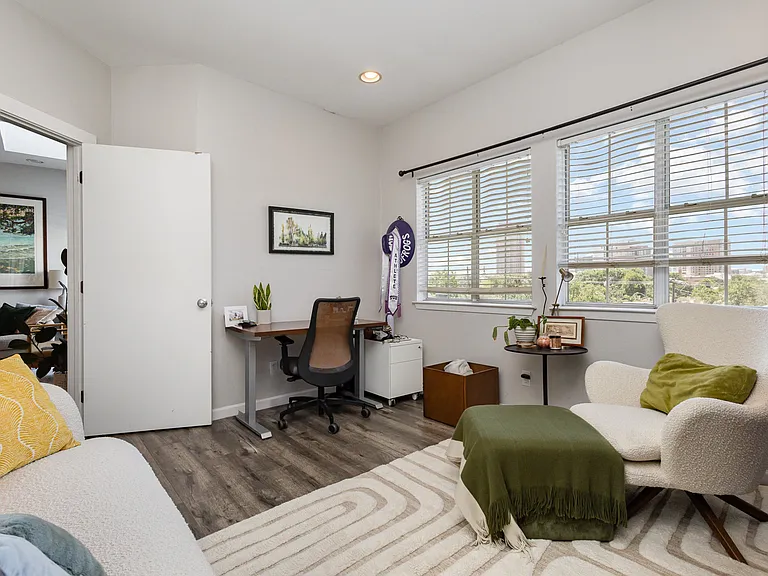 4111 Cole Ave #30 — Photo 19