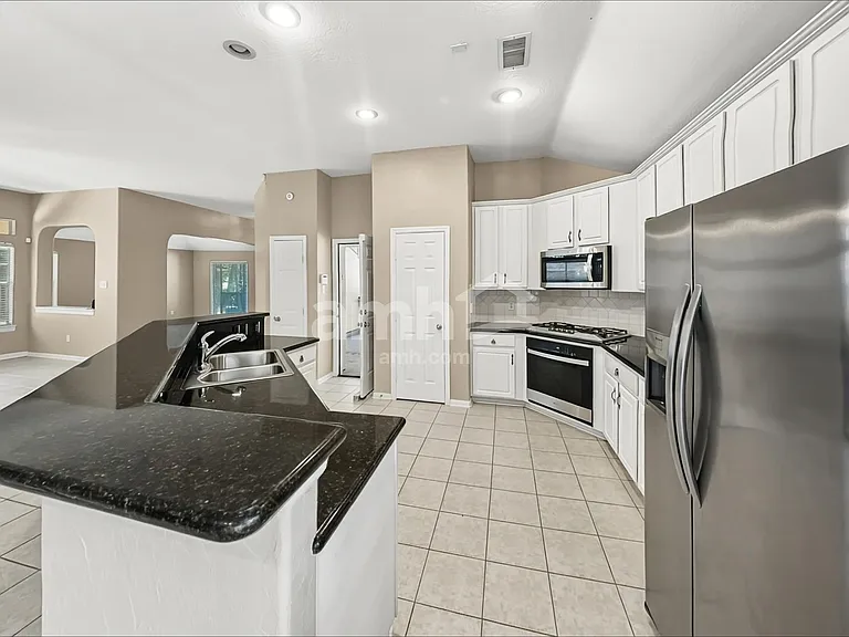 5 Paddock Pines Pl — Photo 4