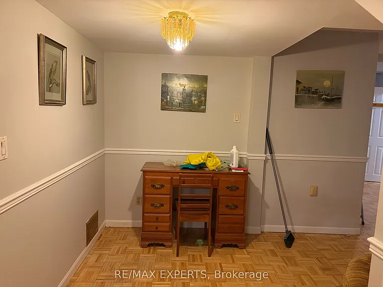 9 Queen Post Dr #BASEMENT — Photo 5