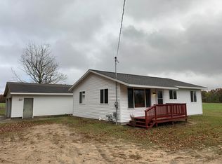 5990 Whites Bridge Rd, Belding, MI 48809