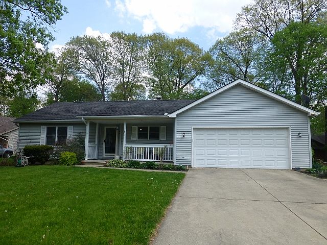 1st image of 305 McCutcheon Dr