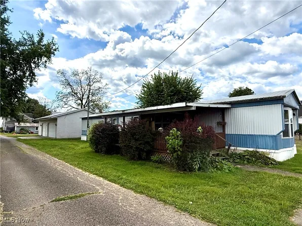 276 Broadway St, Quaker City, OH 43773