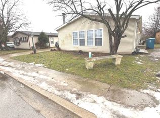 2246 Poplar Ln, Sauk Village, IL 60411