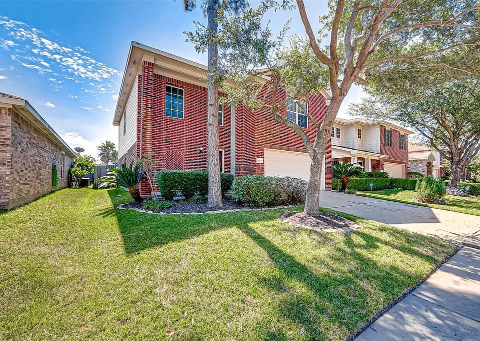 1st image of 15615 Haleys Landing Ln