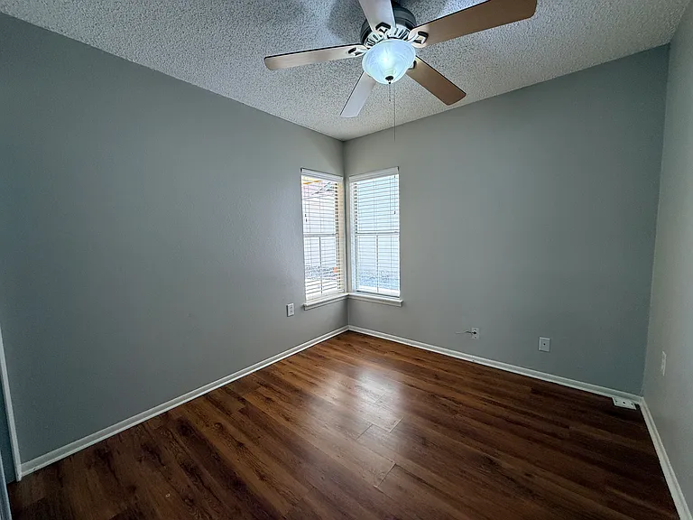 16611 Wolf Rdg — Photo 15