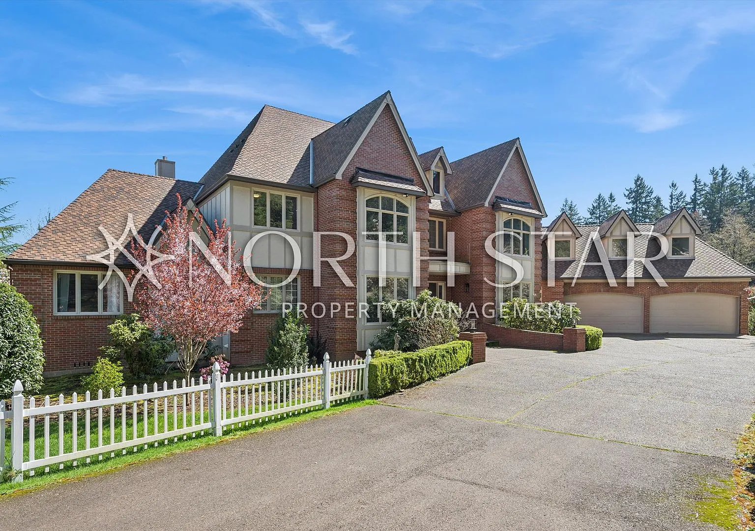Pete's Mountain Estate with Mountain Views — Photo 2